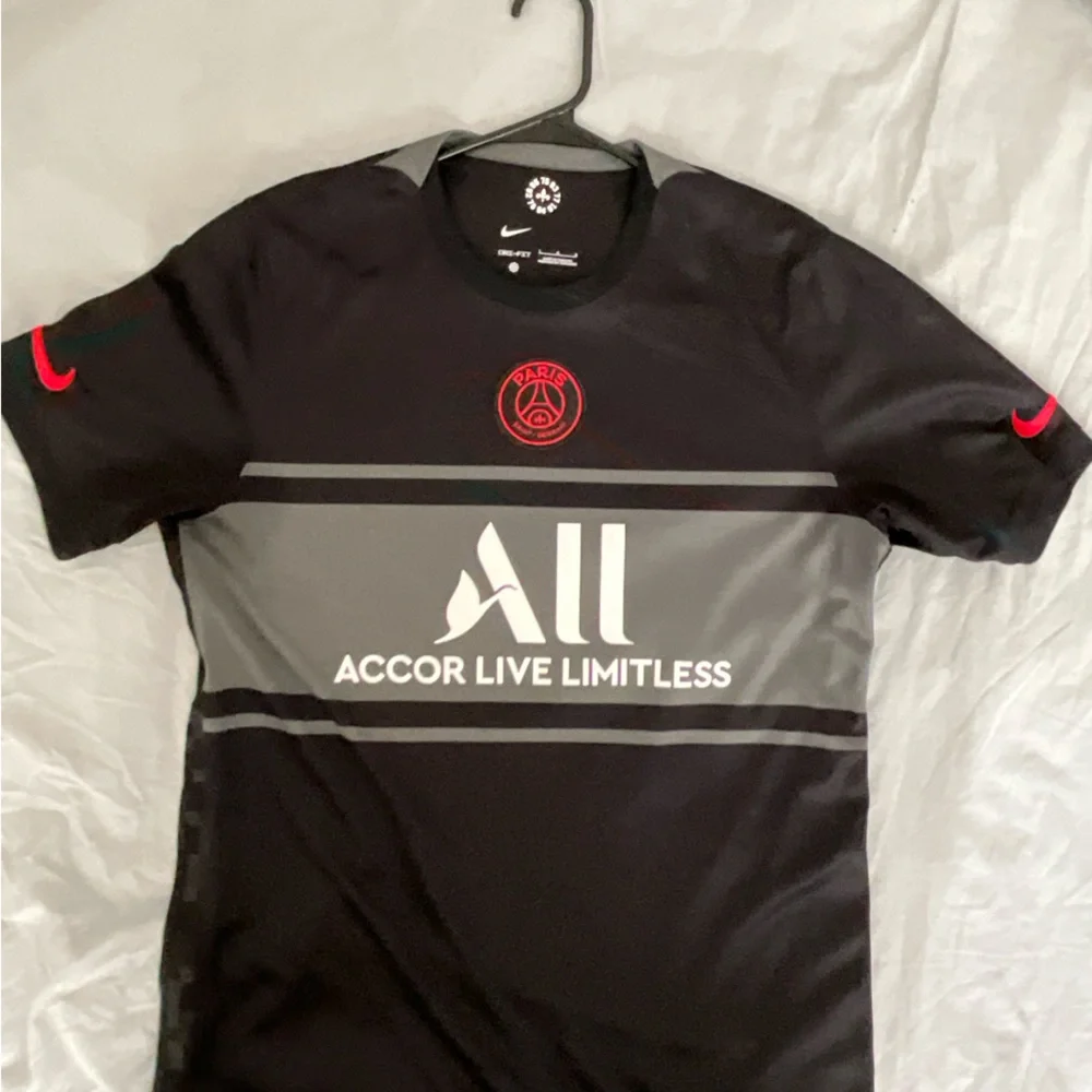 Nike PSG Messi jersey - Picture 2 of 3